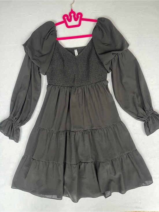 Dakotoo Dresses & Skirts - DAKOTOO Women's Smocked Tiered Mini Dress sz M/8 Black Cocktail Party Dress